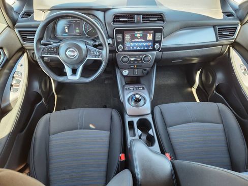 Certified 2025 Nissan Leaf S FWD image 23