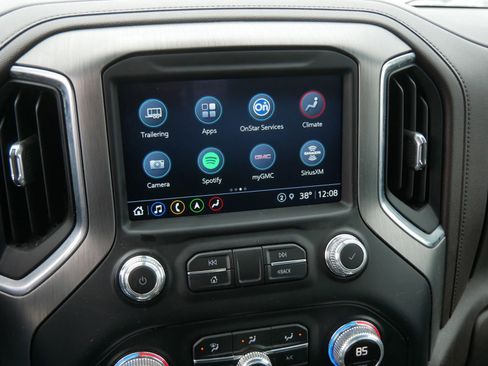 Used 2022 GMC Sierra 3500 Denali w/ Denali Ultimate Package image 18