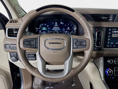 Certified 2023 GMC Yukon Denali w/ Denali Reserve Package image 13