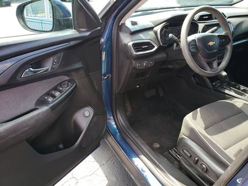 Used 2021 Chevrolet TrailBlazer LT w/ Sun and Liftgate Package AWD/4WD image 12