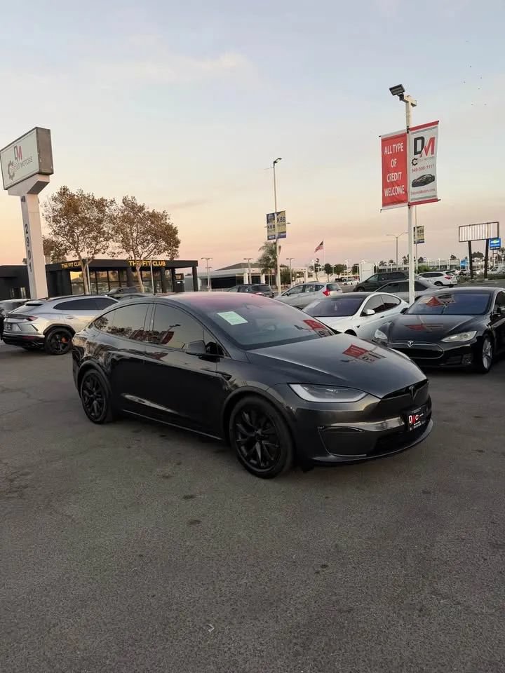 Used 2025 Tesla Model X AWD/4WD image 2