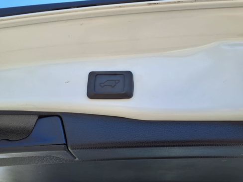 Certified 2025 Toyota RAV4 XLE w/ Convenience Package AWD/4WD image 8