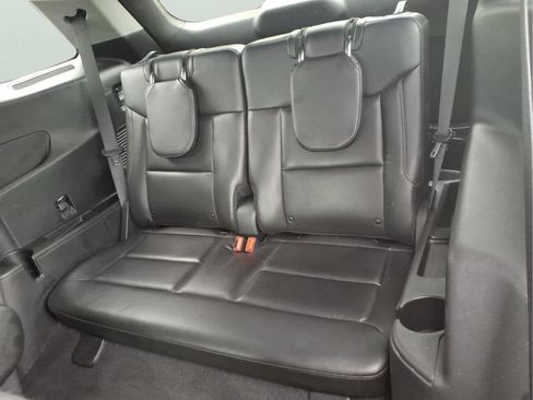 Used 2020 Ford Explorer XLT w/ Equipment Group 202A AWD/4WD image 33