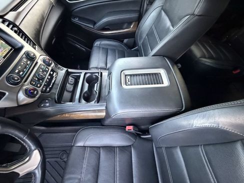 Used 2019 GMC Yukon XL Denali RWD image 19