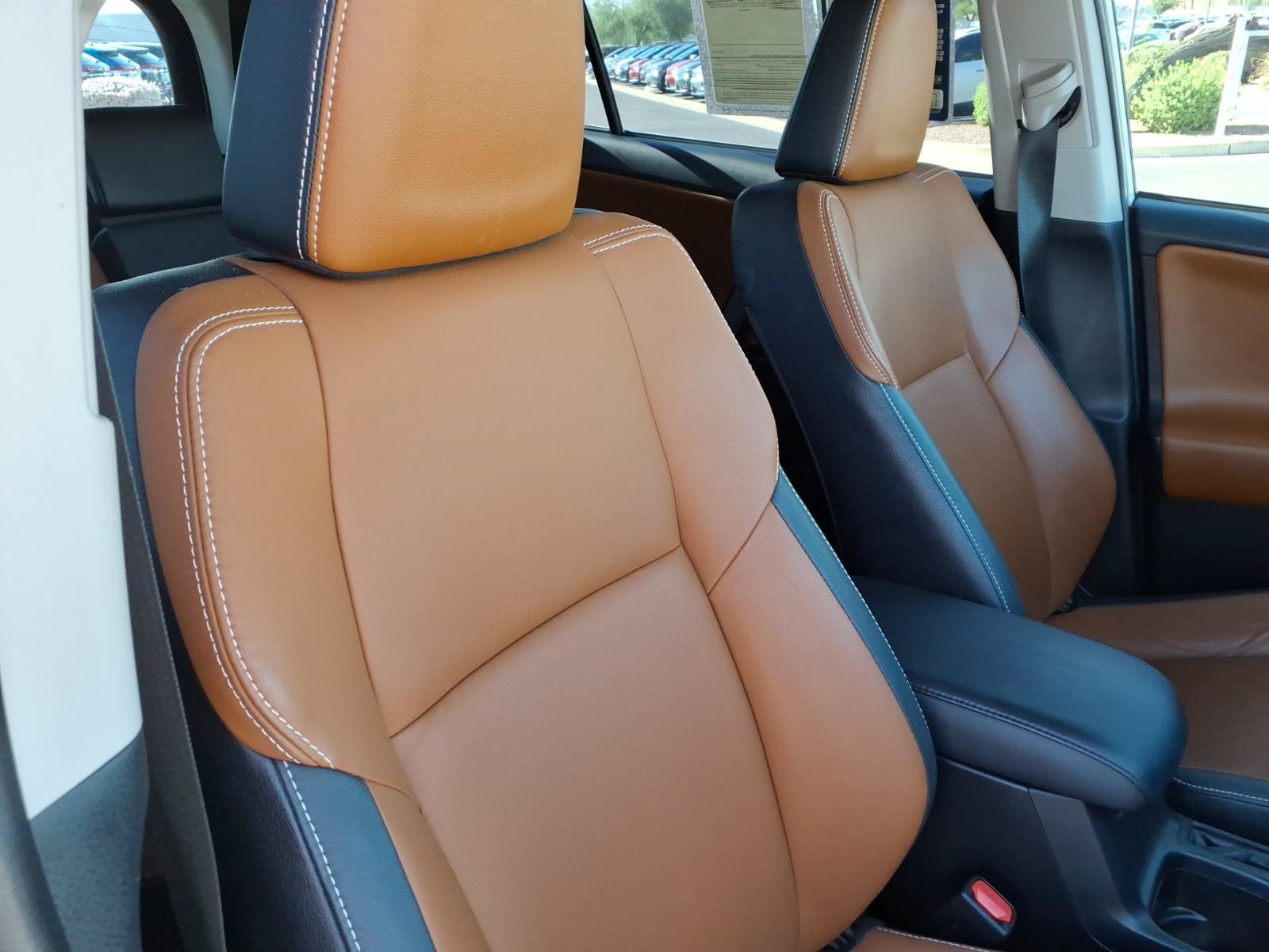 Used 2018 Toyota RAV4 Limited w/ Advanced Technology Package FWD image 13