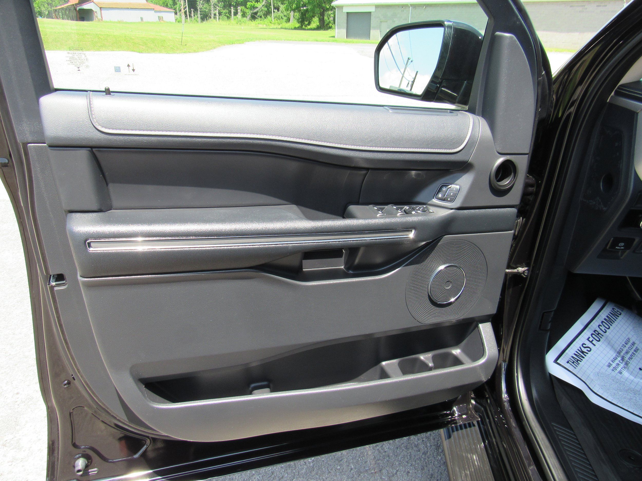 Used 2024 Ford Expedition XLT AWD/4WD image 15