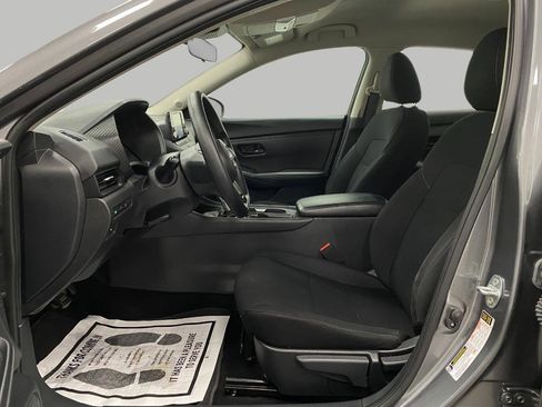 Used 2024 Nissan Sentra S image 27