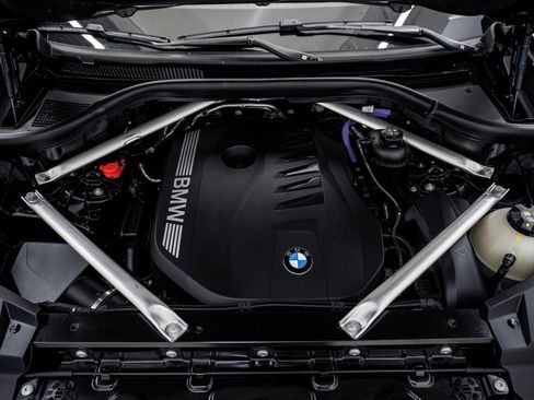 Used 2024 BMW X5 xDrive40i w/ Executive Package image 27