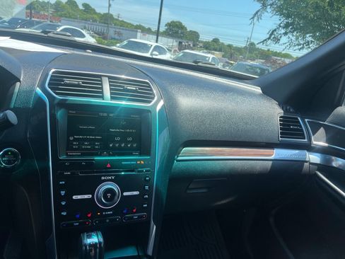 Used 2016 Ford Explorer Limited AWD/4WD image 14