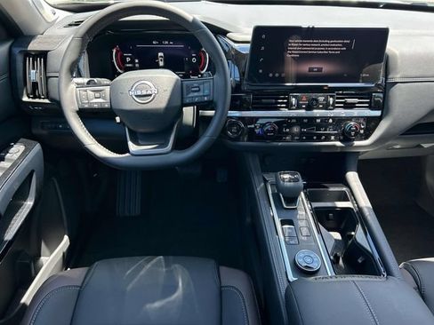 New 2026 Nissan Pathfinder Platinum AWD/4WD image 14