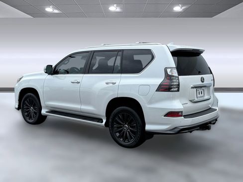 Used 2023 Lexus GX 460 Luxury image 2