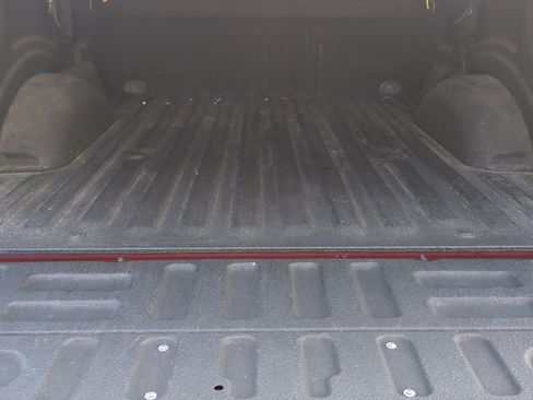 Used 2016 Ford F150 Platinum w/ Equipment Group 701A Luxury AWD/4WD image 29