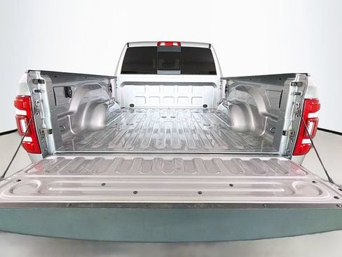 Used 2024 RAM 2500 Laramie w/ Safety Group AWD/4WD image 26