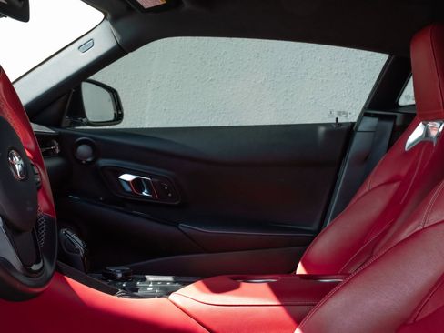 Used 2020 Toyota Supra Launch Edition w/ Driver Assist Package RWD image 17