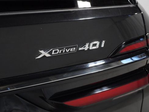 Used 2023 BMW X7 xDrive40i w/ Premium Package image 28