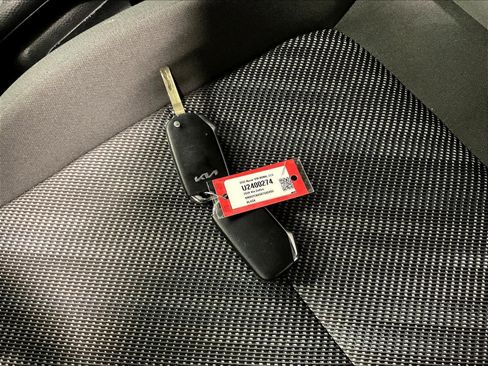 Used 2024 Kia Seltos LX image 30