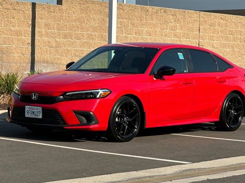 Used 2023 Honda Civic Sport image 8