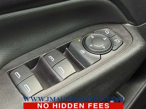 Used 2020 Chevrolet Equinox LT w/ Midnight Edition image 38