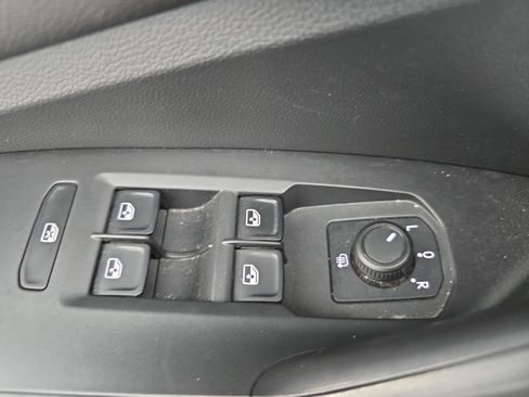 Used 2019 Volkswagen Jetta SEL image 27