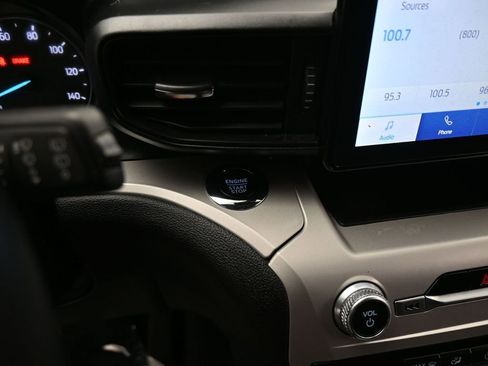 Certified 2022 Ford Explorer XLT image 15