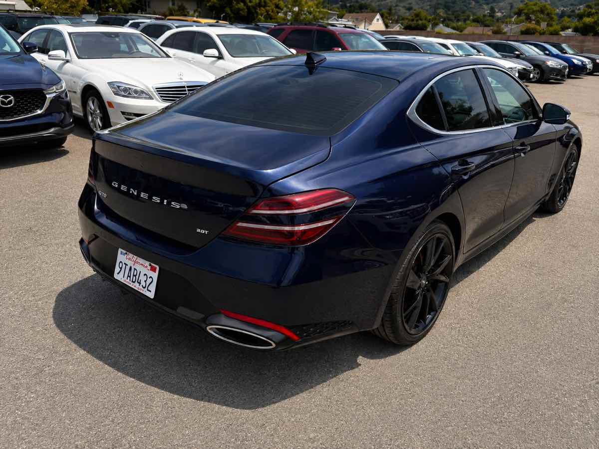Used 2023 Genesis G70 3.3T image 4
