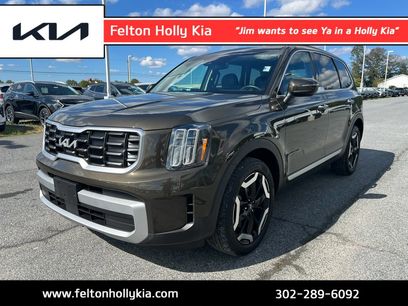 Used 2023 Kia Telluride S w/ S Sunroof Package