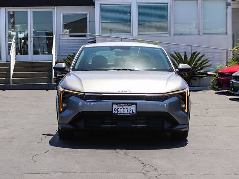 Certified 2025 Kia K4 FWD image 2