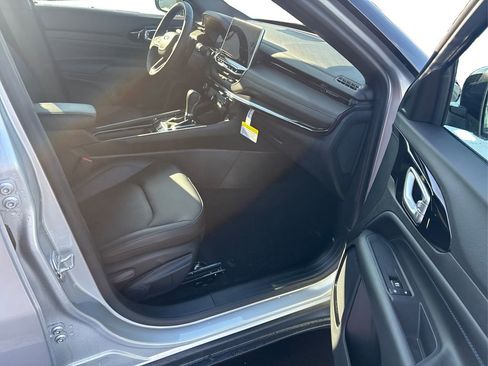 New 2026 Jeep Compass Limited image 19