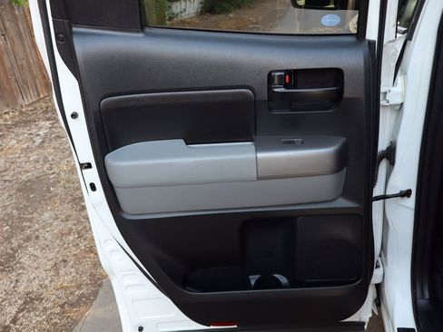 Used 2012 Toyota Tundra 4x4 Double Cab image 21