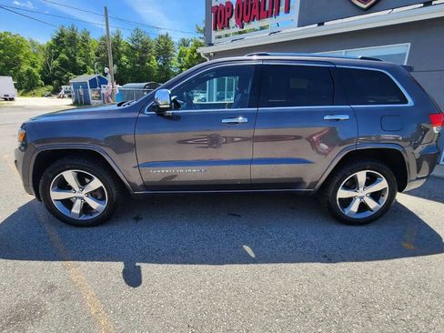 Used 2014 Jeep Grand Cherokee Overland w/ Advanced Technology Group AWD/4WD image 8