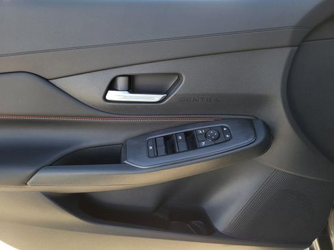 New 2026 Nissan Sentra SR w/ Floor Mat Package image 17