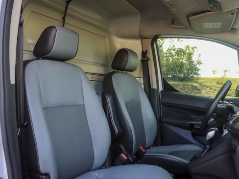 Used 2016 Ford Transit Connect XL FWD image 14