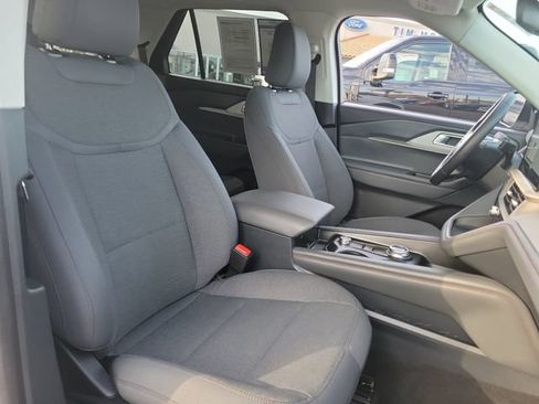 Used 2026 Ford Explorer Active RWD image 24