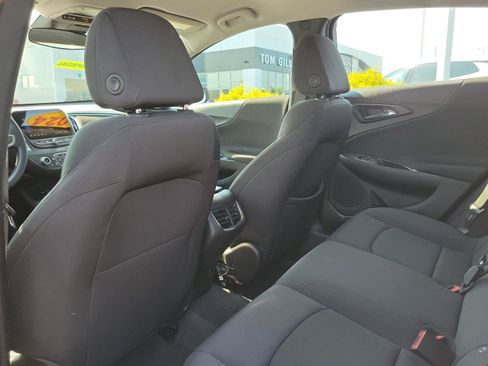 Used 2024 Chevrolet Malibu LT FWD image 10