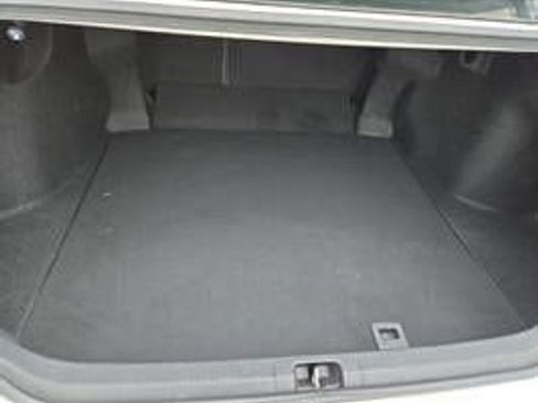 Used 2018 Toyota Camry SE w/ Convenience Package FWD image 7