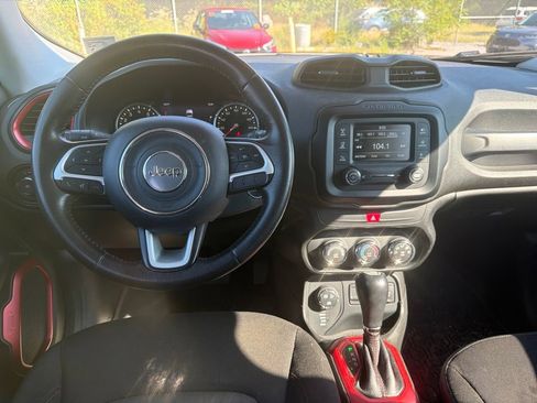 Used 2016 Jeep Renegade Trailhawk AWD/4WD image 13