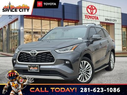 Used 2025 Toyota Highlander Platinum
