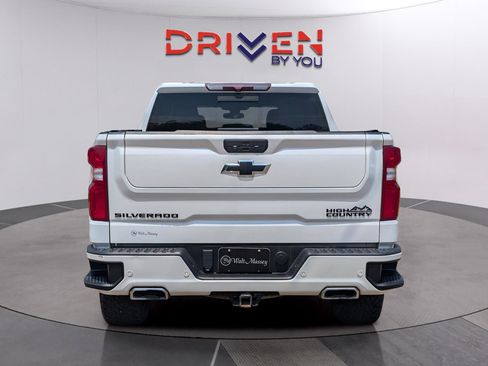Used 2022 Chevrolet Silverado 1500 High Country w/ Safety Package II AWD/4WD image 4