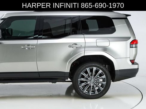 Used 2024 Lexus GX 550 w/ Accessory Package (2T) AWD/4WD image 4