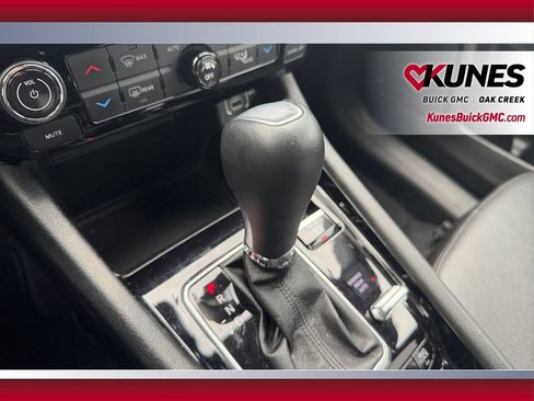 Used 2025 Jeep Compass Limited AWD/4WD image 22