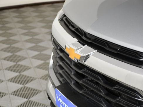 Used 2025 Chevrolet TrailBlazer LT image 11