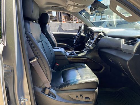 Used 2017 Chevrolet Tahoe LT w/ Luxury Package AWD/4WD image 18