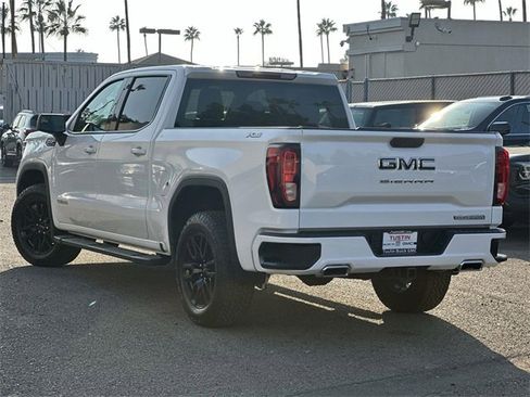 New 2026 GMC Sierra 1500 Elevation w/ LPO, Elevation Black Package image 5