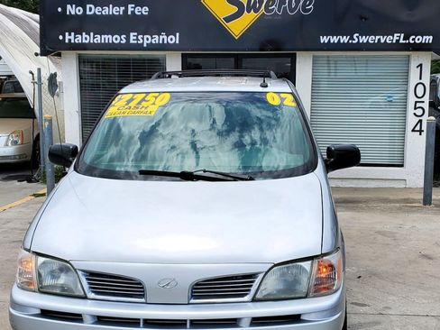 Used 2002 Oldsmobile Silhouette GLS w/ Towing Pkg FWD image 2