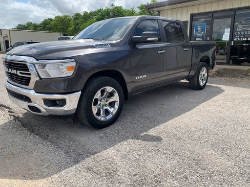 Used 2019 RAM 1500 Big Horn image 2