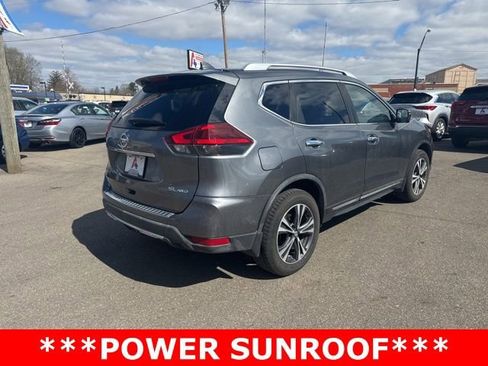 Used 2018 Nissan Rogue SL w/ Premium Package image 3