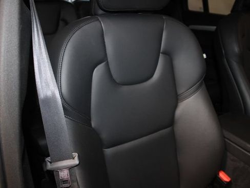Used 2024 Volvo XC90 B5 Core w/ Climate Package AWD/4WD image 27
