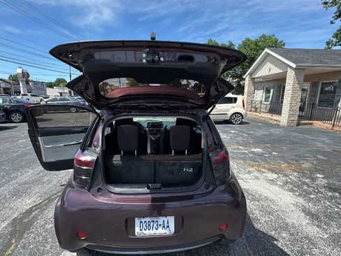 Used 2012 Scion iQ w/ Rear Speaker Pkg FWD image 15