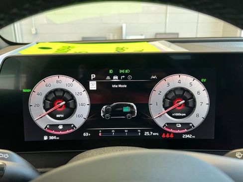 Certified 2025 Kia Sportage SX Prestige AWD/4WD image 23