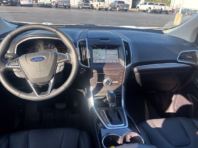 Used 2018 Ford Edge Titanium w/ Equipment Group 301A AWD/4WD image 12